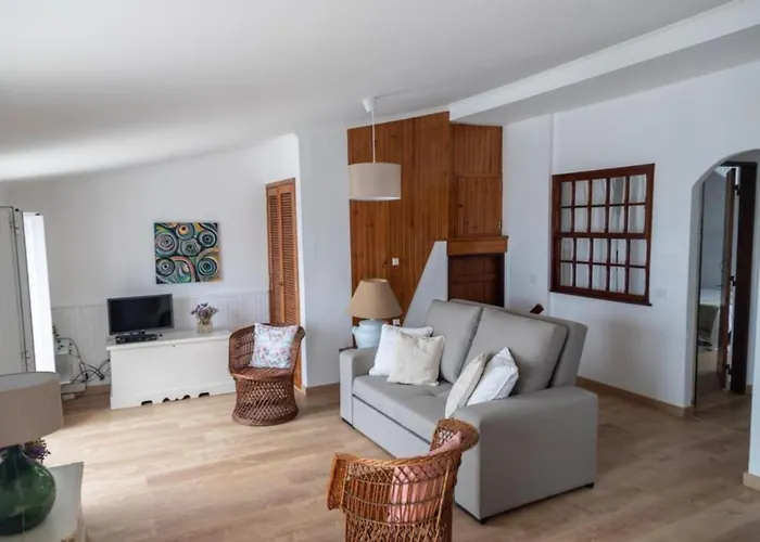 Casa Mares 2 Aparthotel Baleal